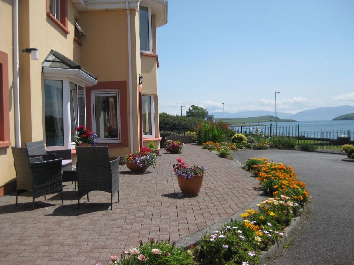 Coastline House Bed & Breakfast ดิงเกิล ภายนอก รูปภาพ